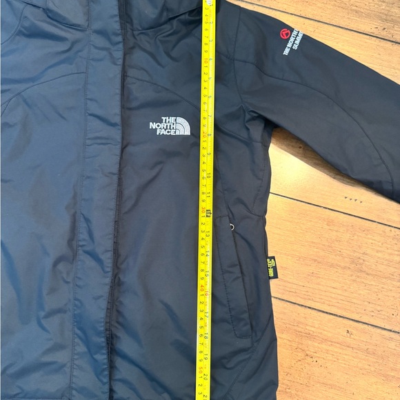 The North Face Black Waterproof Jacket. XS Summit Series Gore-Tex XCR. - Picture 8 of 13